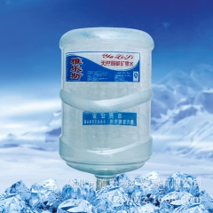 厂家直销天然弱碱矿泉水 桶装18.6L 矿泉水