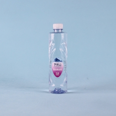 伊朗山健康纯天然山泉水570ml*24瓶矿物质水整箱 批发纯...