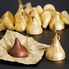 好时臻吻榛仁夹心牛奶巧克力1kg KISSES Deluxe...