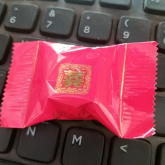 小牛顿情定今生牛奶巧克力 代可可脂类巧克力 婚庆喜糖 一箱2...