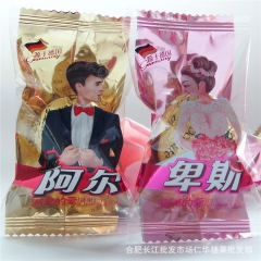 喜铺热销满满的爱臻果仁巧克力 喜庆结婚糖果散称批发12斤/箱