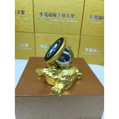 工厂直销车载360度磁性手机支架球形多功能懒人支架招财蟾蜍
