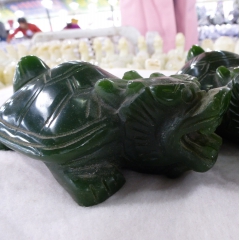 精雕细琢 比例完美 高仿碧玉金钱龟摆件 玉蟾蜍 玉鱼 精品摆...