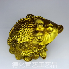 厂家批发 热卖树脂工艺品 园林家居摆件 金元宝招财进宝金色蟾...