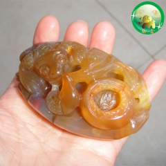 蟾蜍、金蟾助您家财万贯，硕果累累手玩件，优质玉髓手玩件饰品。
