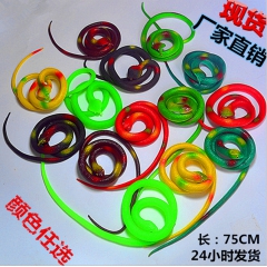 厂家直销环保整蛊玩具 稀奇古怪仿真软胶蛇 整人玩具橡胶蛇75...