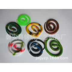 厂家直销橡胶蛇 橡胶仿真蛇 70cm 整蛊仿真玩具蛇 景区庙...
