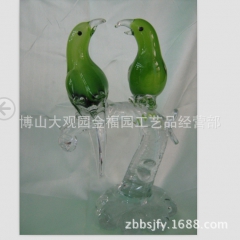 产地爆款，传统古法手工制作老琉璃原产地   仿玉树枝鹦鹉