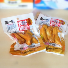 批发供应热卖 30g豪一鼎香辣、泡椒美味鸡翅     休闲食...